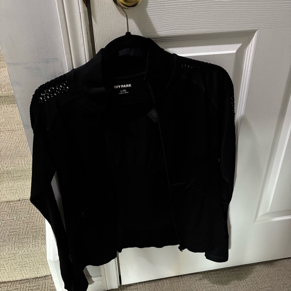 IVY PARK Black Athletic Jacket with cut out sleeves - Picture 5 of 9